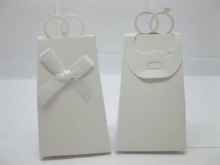 25Pcs White Triangle Bomboniere Gifts Boxes Wedding Favor