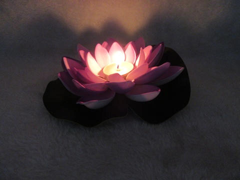25 Violet Floating Lotus Flower with Candle Wedding Decoration - Click Image to Close