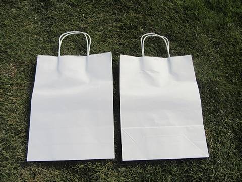 50 White Kraft Paper Bags with Carrying Strap 39X32X10cm - Click Image to Close