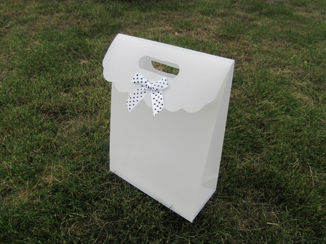 12 New White Gift Bag for Wedding 26x19.5cm - Click Image to Close