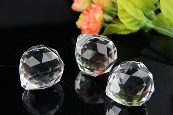 10X Clear Lead Crystal Ball for Suncatcher 45x40mm - Click Image to Close