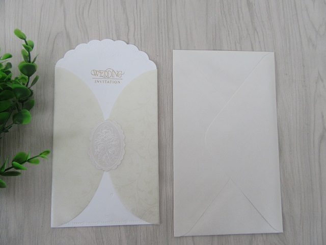10Pcs New Wedding Invitation in Flower Cover - Click Image to Close