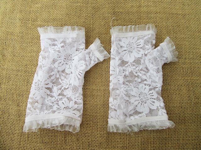 5Pairs White Short Wedding Lace Fingerless Bridal Gloves - Click Image to Close