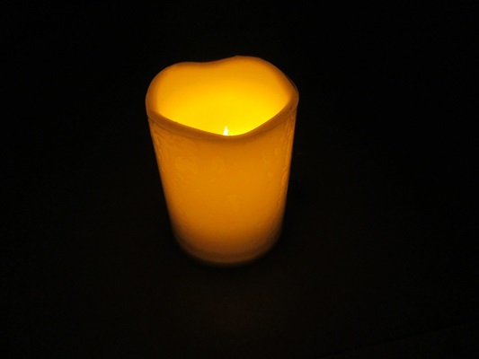 4Pcs Yellow Light Flameless LED Pillar Candles Battery Operated - Click Image to Close